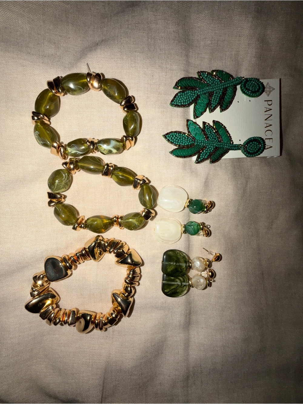 Green Leaf Beaded Earrings and Bracelet Set